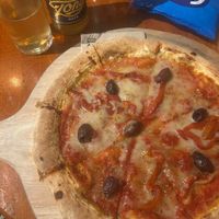 Vegan pizza at Boulderhal Sterk in Utrecht