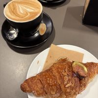 cornetto vegano fichi   at Menchetti Perugia in Umbria