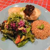 vegan plate at The Pink Cow - ピンクカウ in Tokyo