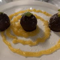 Cuore di cocco ricoperto al fondente (praticamente un bounty)  at Biga Milano - Isola in Milan