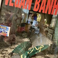 Looks Permanently Closed to me  at Bánh Mì Chay Đệ Nhất Madam Thao in Hoi An