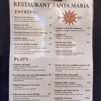 L’entrée d’antipasti méditerranéens et les pasta alla puttanesca et al limone peuvent être rendus véganes sur demande    at Restaurant Santa Maria in Corse