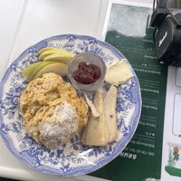 Scones 😋😋 lovely cheeseecake  at Casa da Mully in Lisbon