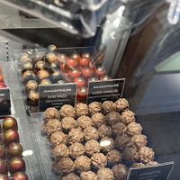 Dark Hazel Pralines   at Schokoladenwerk Hattingen in Nordrhein-westfalen