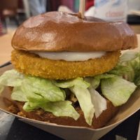 Vegan crispy burger at Pommes Freunde in Bayern