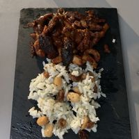 No-cerdo agridulce at Vegan Rock in Sevilla