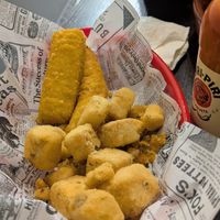 Fish and chips, si tiene el sabor marino. Muy monchoso. at Vegan Rock in Sevilla