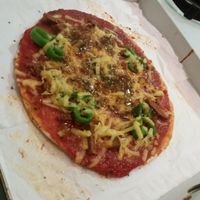 Sausage and peper pizza at Vegan Rock in Sevilla