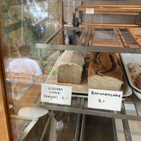 Amazing vegan cake!  at Made By Ellen desembakkerij in Noord-holland