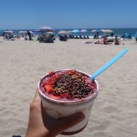 Açaí bowl at the beach  at Choice Superfood Bar & Juicery in Carlsbad
