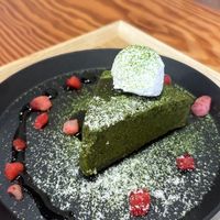 Matcha gateau au chocolate   at Bien - ビアン in Kyoto