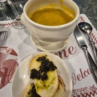 Pumpkin soup & basil bread at Kasha New Vegetarian in Taipei