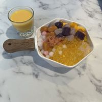 Mango Pomelo Sago at AUTEA SWEETS & EATS in Chicago