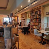 Inside at Pela Estrada Fora - Café Livraria in Aveiro