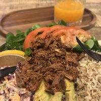 Salada de jacfruit deliciosa!   at PLANT SHACK Valencia in Valencia