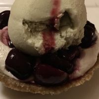 Live cherry pie at Candle 79 in New York City