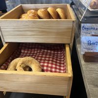 Bagels are vegan - clearly labelled   at Novotel Bali Nguran Rai Airport in Kabupaten Badung