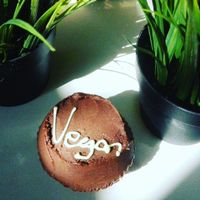 vegan cupcake! at Daniela Bakery in Barcelona