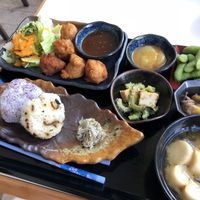 Plate with vegan chicken at Art Cafe ELK in Hiroshima