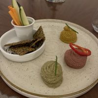 Hummus  at Moon in Siracusa