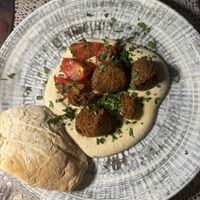 Hummus & falafel  at Moon in Siracusa