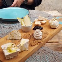 Vegan cheese at Moon in Siracusa