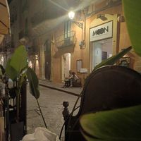  at Moon in Siracusa