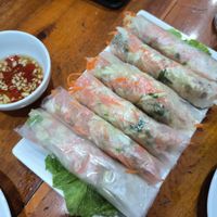 Fresh spring rolls with tofu and veggies at Hoàng Long Quán Bar & Restaurant in Ninh Bình