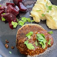 Kotlet z soczewicy   at SAM - Powisle in Warsaw