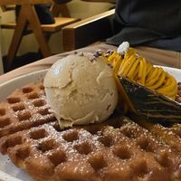 Vegan sweet potato waffle at mute Milk Coffee & Bake in Tokyo