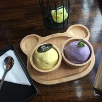 mango sticky rice & taro w/ young coconut at Itim Roi Ros (100 Flavors of Ice Cream) - ไอติม100รส in Chiang Mai