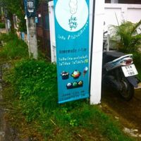 Sign outside at Itim Roi Ros (100 Flavors of Ice Cream) - ไอติม100รส in Chiang Mai