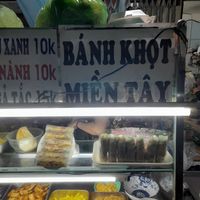 Many vegan options at Quán chay Cát tường in Thành Phố Hồ Chí Minh