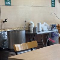 Free soup station at Yanagiya Vegetarian Restaurant in Taoyuan City