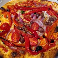 Rustica vegan pizza at Come va? Pizza in Catalunya
