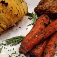 seitan steal with Marsala, potato, and roasted balsamic carrots at GustOrganics in New York City