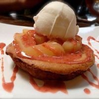 pear apple puddin with vegan coconut ice cream  at GustOrganics in New York City