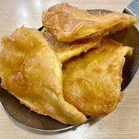 Potato fritters  at Bob's Fish & Chips in دبي