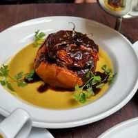 Stuffed tomato at Présent in Paris