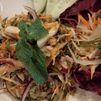 Vegan "beef" salad at Les Amants Verts in Paris