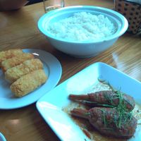 Seafood pineapple rolls and imitation chicken at Thien Truc in Hai Duong