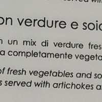 Vegan hamburger on menu at Ristorante La Madonnina di Barni in Lombardia