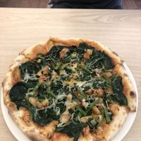 Seasonal spinach tomato  at Elite Pizza 依禮鮮蔬手工披薩 in Taichung