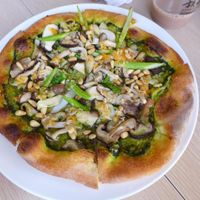 mushroom with pesto pizza. (vegan cheese) at Elite Pizza 依禮鮮蔬手工披薩 in Taichung