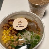 The food was prepared with great care for the takeaway and the broth went in a separate container to preserve the crunchiness of the fried tofu bites  at Top Ramen in Lombardia