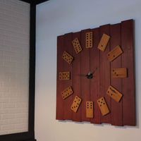 Domino clock at El Pollo Colorao Puerto Rican Eatery in Palm Coast