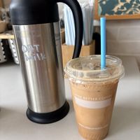 Oat milk available without requesting. I got the peppermint mocha with hep milk—it was very good    at Rebel Dog Coffee Co in Berlin