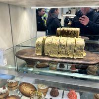 Cake  🌱  at Copines Paris in Bruxelles