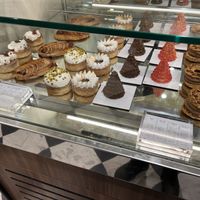 Pâtisseries véganes 🌱 comptoir   at Copines Paris in Bruxelles