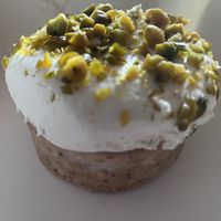 Tartelette pistache végane 🌱   at Copines Paris in Bruxelles